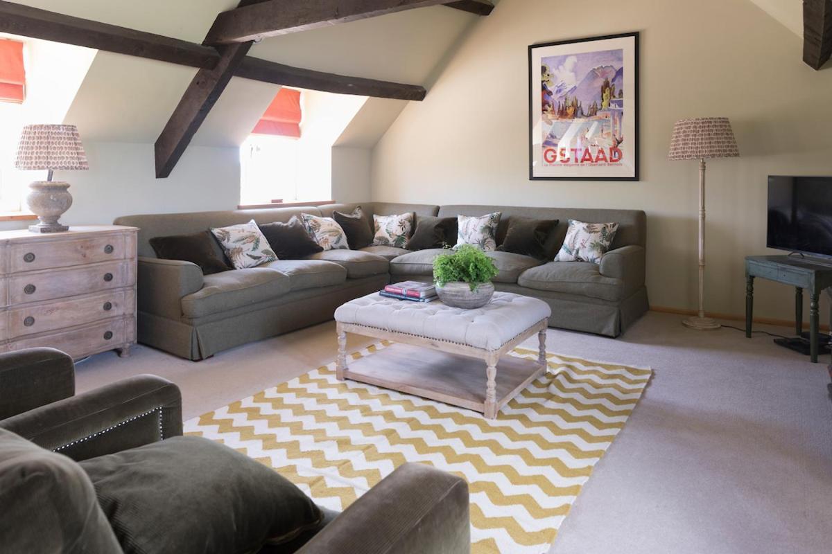 Crucis Park Estate Villa Cirencester Bagian luar foto